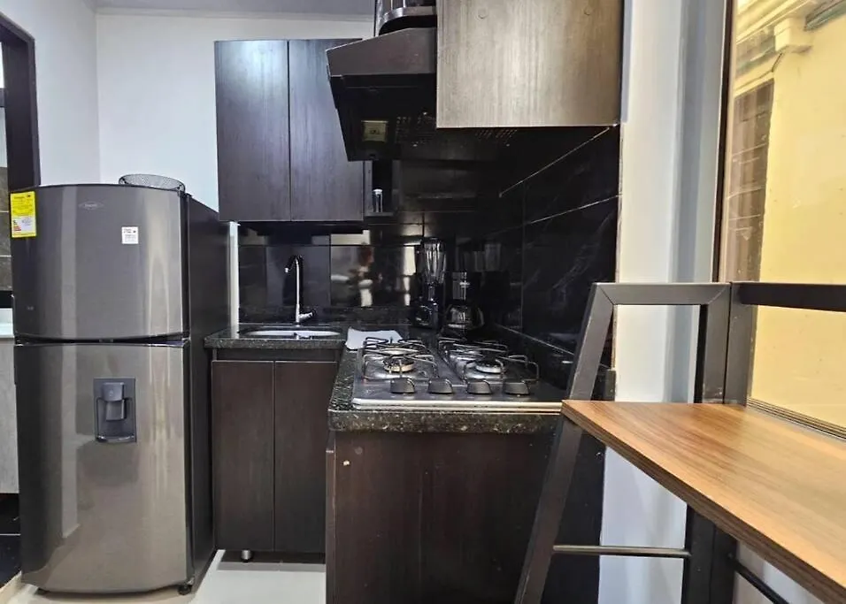 Apartamento Encantador Nuevo, Laureles - America Medellin